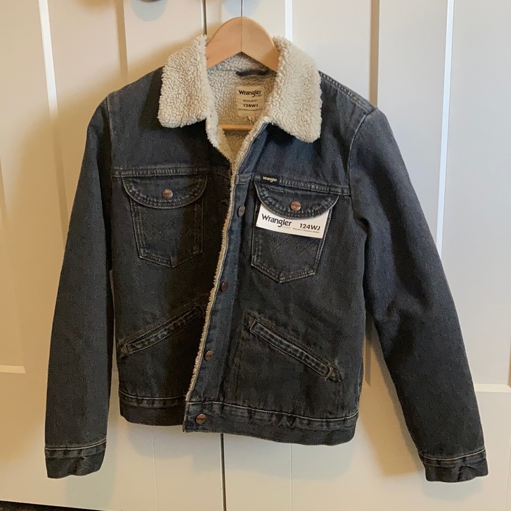 Wrangler Sherpa lined black denim jacket